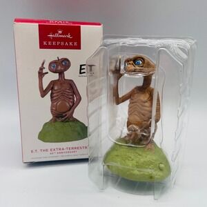 2022 Hallmark ET 40th Anniversary Ornament
